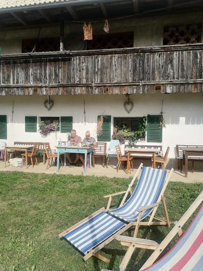Хостел Nomads Glamp Блед Экстерьер фото